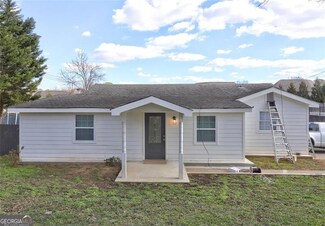 840 Forrest St, Roswell, GA 30075