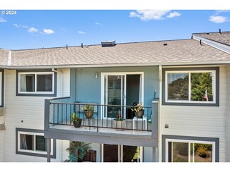 950 Evergreen Rd Unit 316, Woodburn, OR 97071