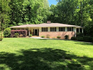 216 Riggs Dr, Clemson, SC 29631