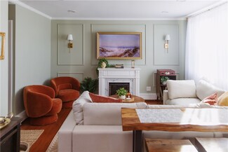 114 Girard Ave Unit 6, Newport, RI 02840