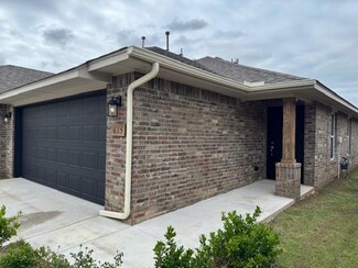 635 Marlin Ct, Chickasha, OK 73018