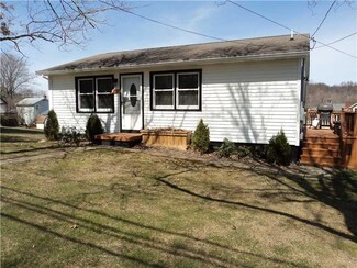 1127 Walnut St, Stoneboro, PA 16153