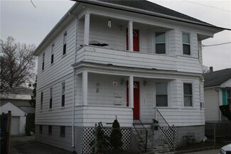 194 Dora St, Providence, RI 02909
