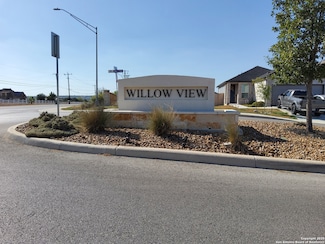 6814 Willow Lnd, Converse, TX 78109