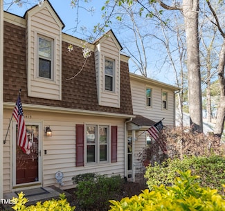 6413 English Oaks Dr, Raleigh, NC 27615