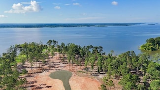 209 Debbie Ln, Pineland, TX 75968