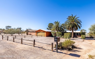 821 N Corinth Ave, Tucson, AZ 85710