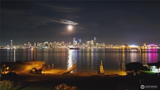 1221 Harbor Ave SW Unit 305, Seattle, WA 98116