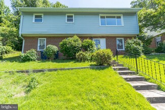 27 Cree Dr, Oxon Hill, MD 20745
