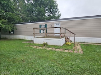 157 W Monroe Cir, Jefferson, OH 44047