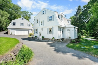 355 Scott Rd, Cumberland, RI 02864