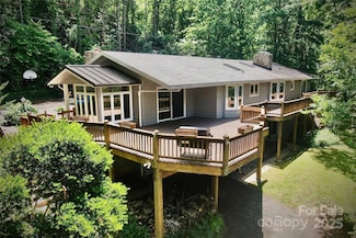 151 Ponderosa Dr, Swannanoa, NC 28778