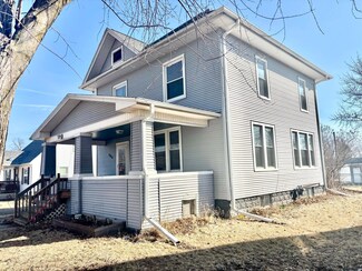 504 Jefferson St, Dysart, IA 52224