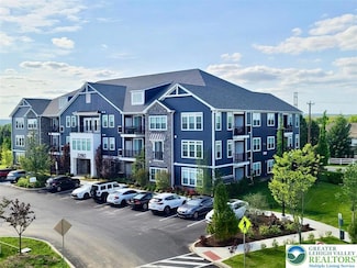 2265 Lafayette Park Dr Unit B4, Easton, PA 18040