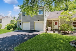 16 Trails End, Hopewell Junction, NY 12533