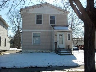 1011 W Genesee St, Lansing, MI 48915