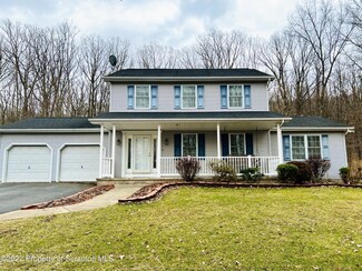 564 S Mountain Blvd, Mountain Top, PA 18707