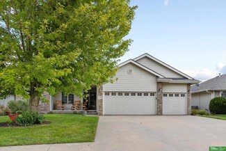 20919 Mcclellan Cir, Gretna, NE 68028