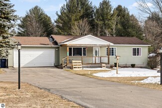 4356 Shawn Dr, Traverse City, MI 49685