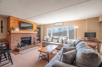 32 Snow Tree Ln Unit Oaks I, West Dover, VT 05356