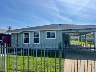 14 E Stanislaus St, Fresno, CA 93706