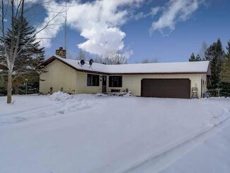 5903 Cedar Falls Rd, Minocqua, WI 54548