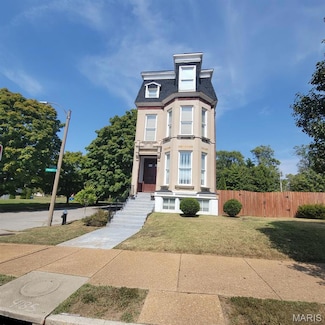 3761 Finney Ave, Saint Louis, MO 63113
