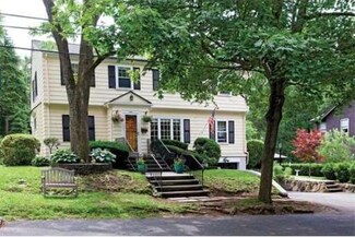 98 Hawthorne Ave, Auburndale, MA 02466