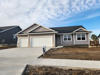 6714 Artesa Bell Dr SW, Cedar Rapids, IA 69679