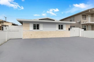 329 W 18th St, Hialeah, FL 33010