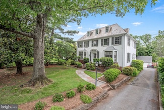 4305 Bradley Ln, Chevy Chase, MD 20815