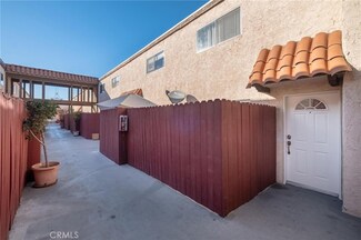719 N Eucalyptus Ave Unit 3C, Inglewood, CA 90302