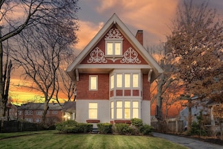 28 Melville Ave, Dorchester Center, MA 02124