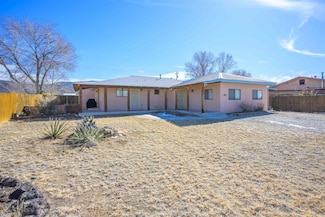 711 Cavalry Ct, Taos, NM 87571