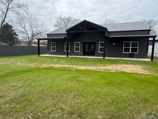 504 S Main St, Gladewater, TX 75647