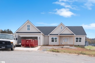 517 Hillview Knoll Ln, Greer, SC 29651