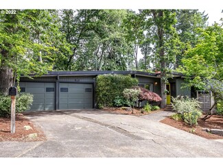 255 W 38th Ave, Eugene, OR 97405