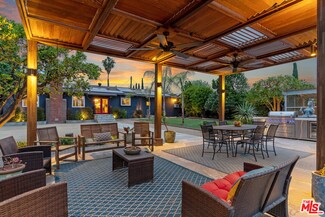 11224 Osborne St, Sylmar, CA 91342