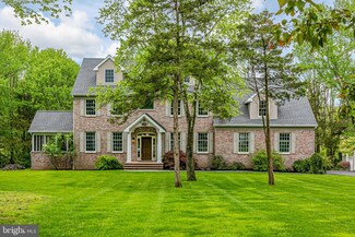 16 Glenwood Dr, Pennington, NJ 08534