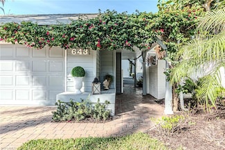 643 Bridgeway Ln, Naples, FL 34108