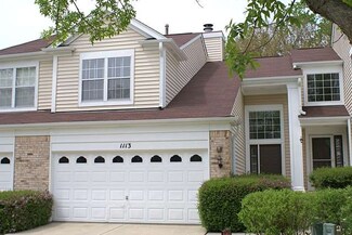 1113 Dickens Ave, Naperville, IL 60563