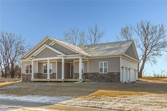 2148 SE Creekhill Way, Cumming, IA 50061