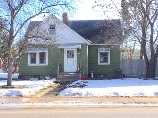 1688 Western Ave, Cumberland, WI 54829