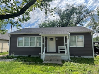 1620 N 10th St, Independence, KS 67301