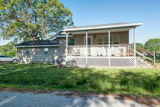 4388 E Farm Road 44, Fair Grove, MO 65648