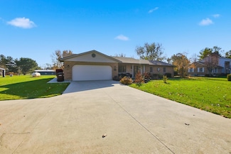 5535 Auburn Dr, Greenville, OH 45331