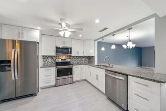 11219 Aspen Glen Dr, Boynton Beach, FL 33437