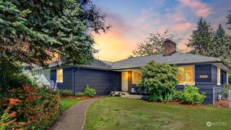 9014 34th Ave SW, Seattle, WA 98126