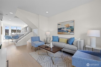 114 20th Ave Unit A, Seattle, WA 98122
