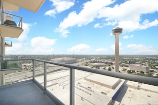 610 E Market St Unit 2715, San Antonio, TX 78205